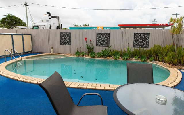 Lantern Motor Inn