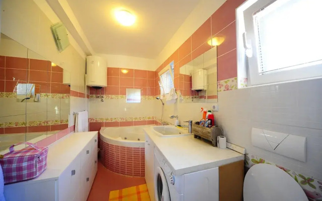 Villa With Garden and Pool, Supetar, Island Brac