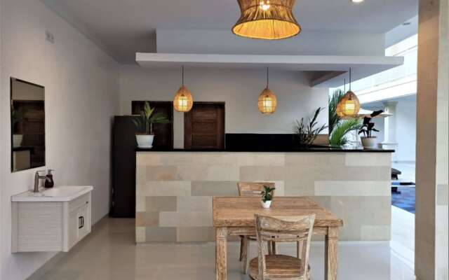 The Eight Bali