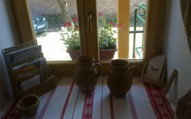 Arany Napraforgo Vendeghaz