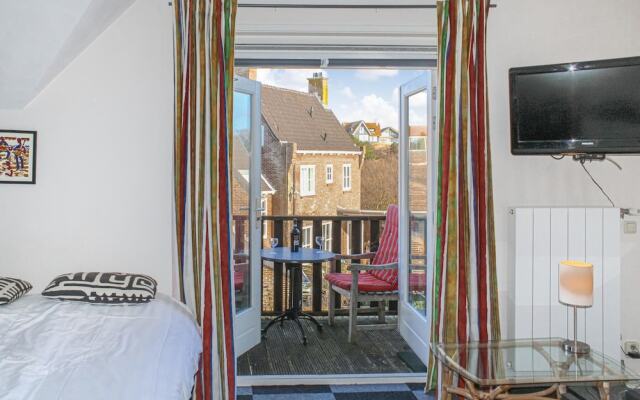 Stunning Apartment in Bergen aan Zee With Wifi