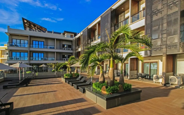 Two Seasons Coron Bayside Hotel