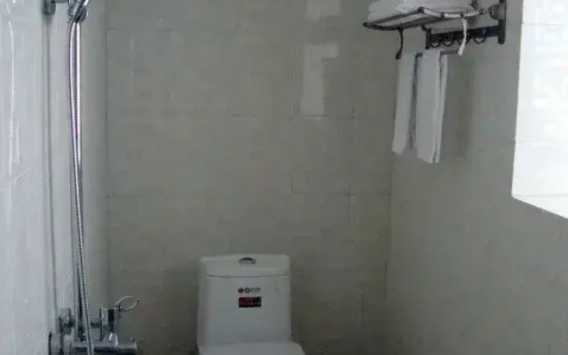 Shaxi Guzongma Hostel