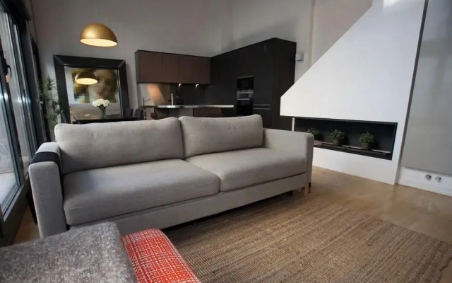 Annecy, Modern duplex in the city center