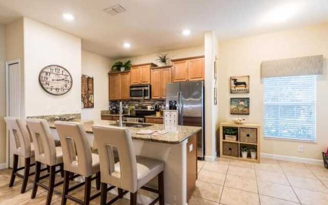 4899ct - Storey Lake 5 Bedroom Townhouse