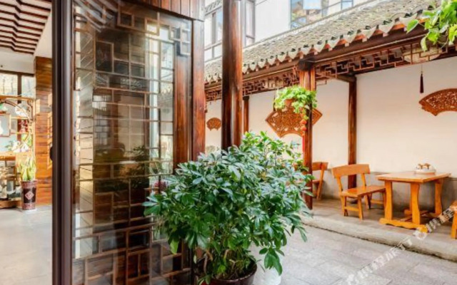 Xiushuixuan Courtyard Boutique Inn