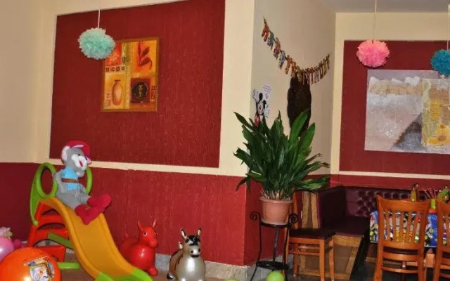 Peneka Hotel