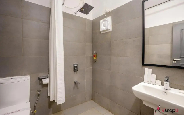 Oyo Premium Candolim Beach