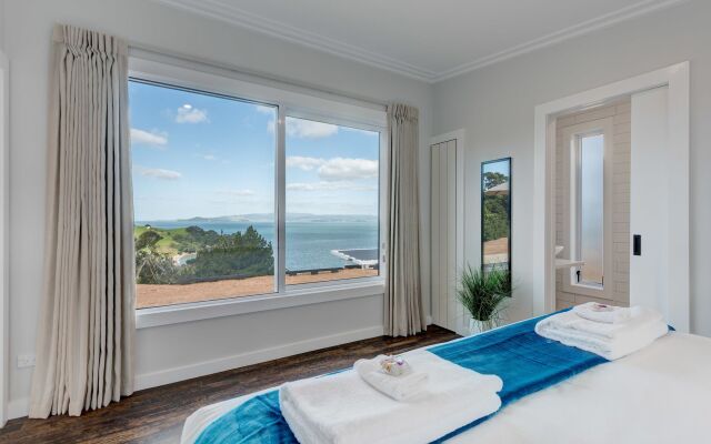 Woodside Bay Chalets