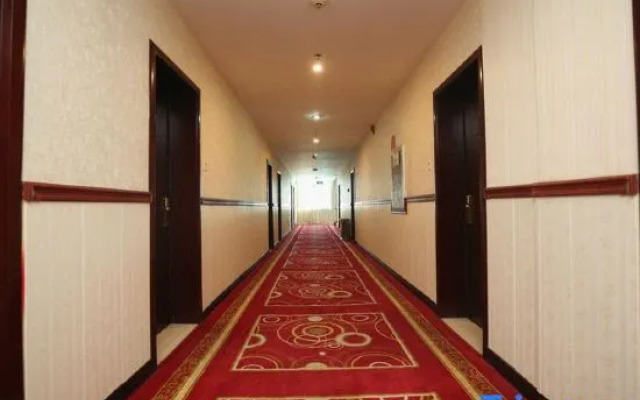 Zhenan Business Hotel