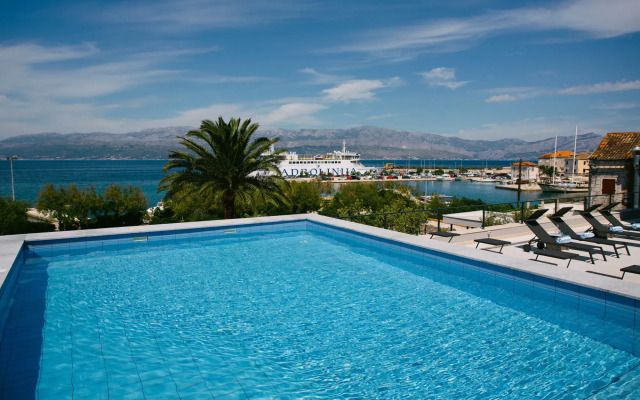 Hotel Osam