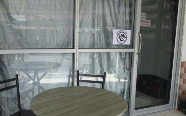 Patong Dormitory Hotel - Hostel