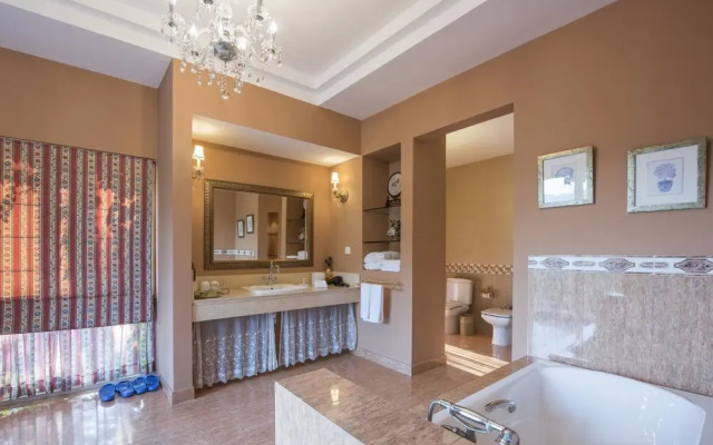 Qiandao Hu Kirin Peninsula Resort Villa