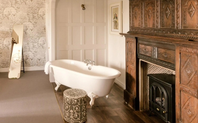 Stonehouse Court Hotel