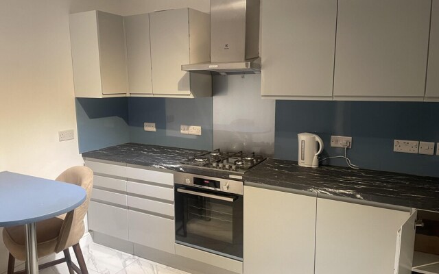 Captivating 3-bed Apartment in Central London