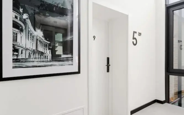 OLD TOWN SNAIL Design Apartments