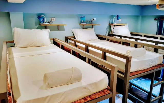 Popeyes Hostel Coffeeshop and Beer Bar