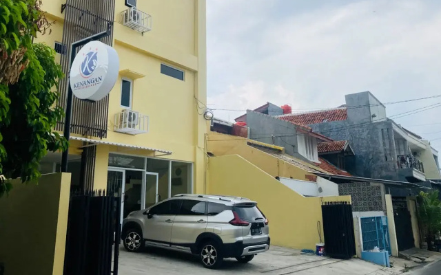 RedDoorz near Paragon Mall Semarang 2