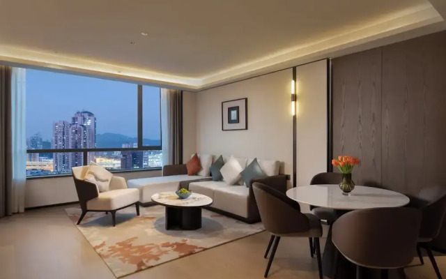 Yuexiu Hotel Guangzhou, Curio Collection by Hilton