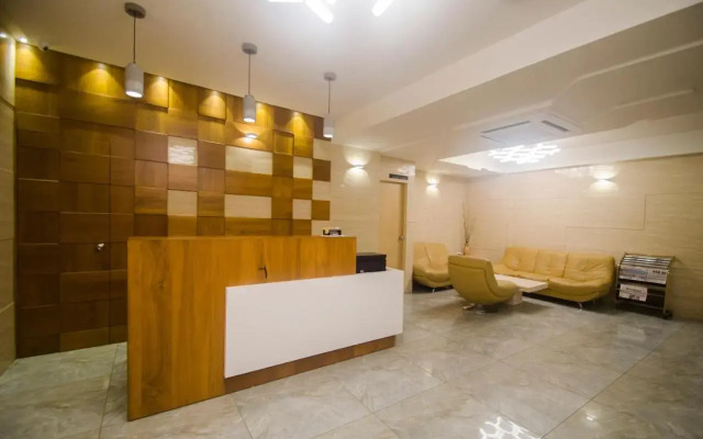 Hotel Grand Elegance