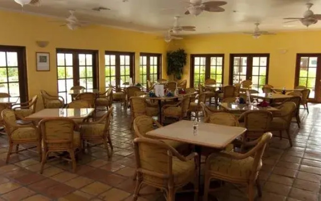 Emerald Palms Hotel