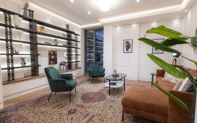 Discover The Underworld Five Bedroom by Belvilla