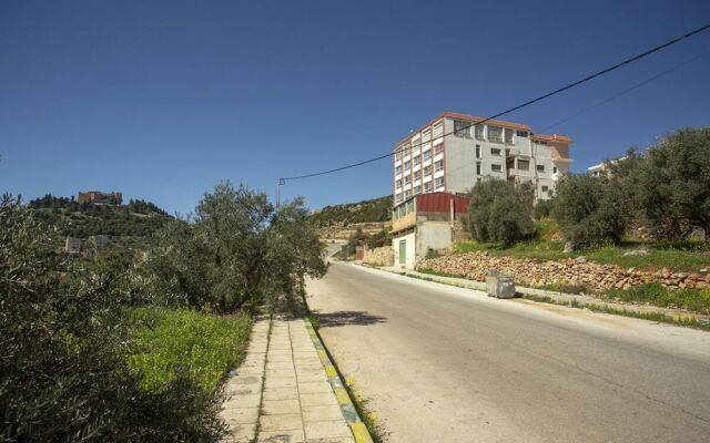 Ajloun Hotel