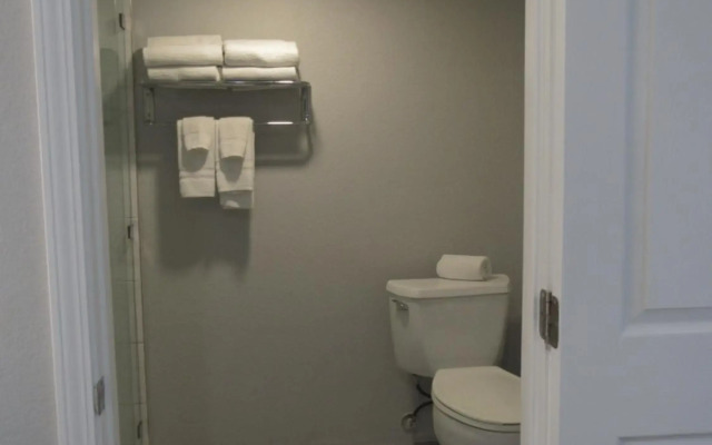 Capri Suites Anaheim