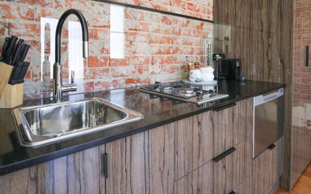 Indulge Apartments -The Urban Collection