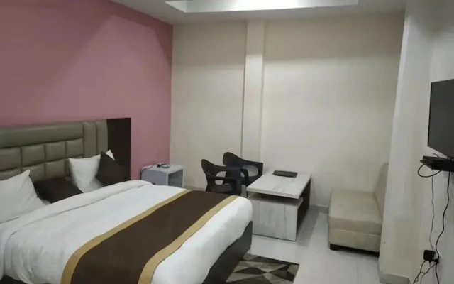 Hotel Hira Panna by OYO Rooms