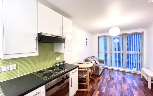 Lovely 1-bed Apartment in London by the Harbour