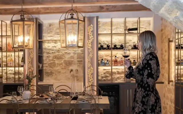 Inotropes Boutique Suites - Adults Only