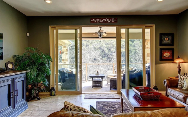 Cliffside Paradise RG 308