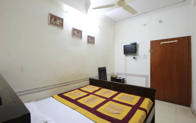 Hotel Raghuraj Palace