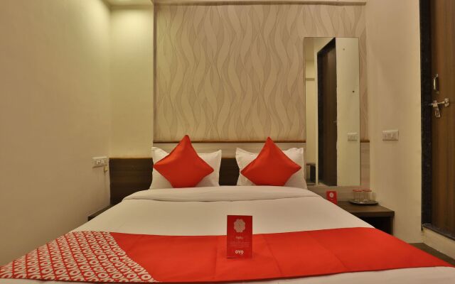 OYO 12147 Hotel Vibrant