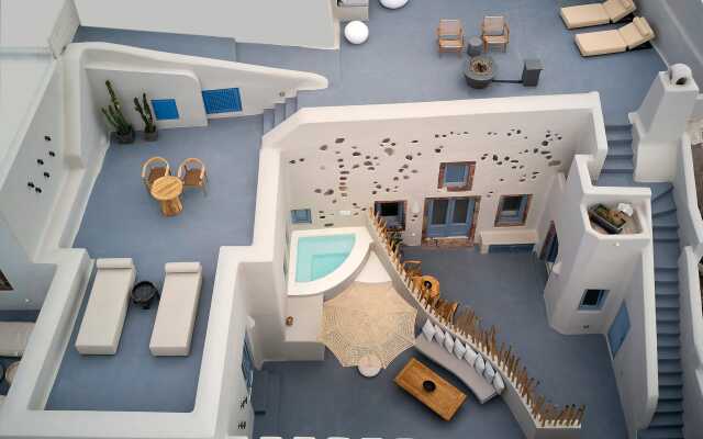 Luna Santorini Suites