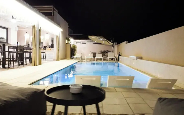 Kalinifta Rooms Luxury Style