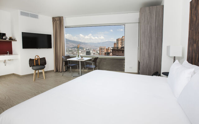 V Grand Hotel, a member of Radisson Individuals