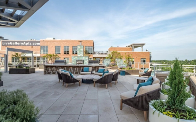 Bluebird Suites near Chevy Chase