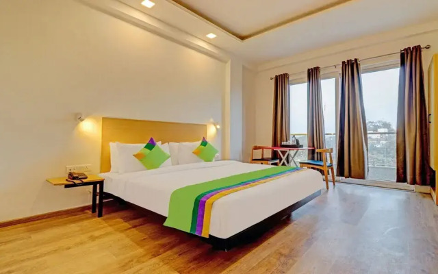 Chs Medanta by Treebo Rooms
