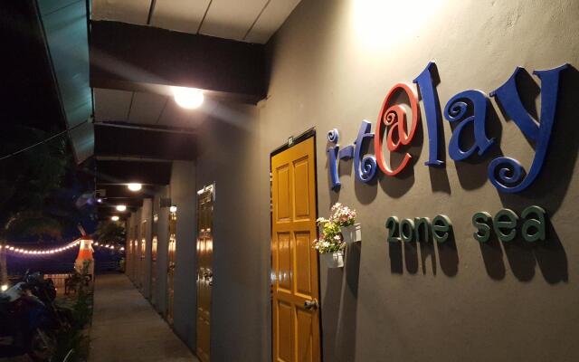 I-Talay Zone Sea Hotel