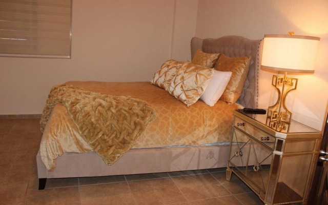 Sonoran Sky 1BR 306 by Casago