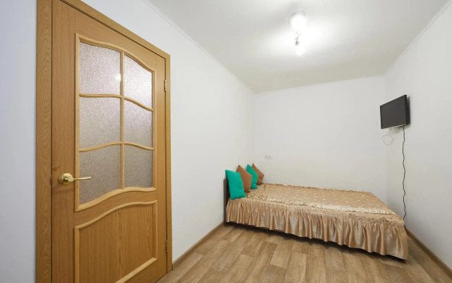 Apartments on Plekhanov street 21