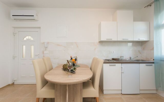 Apartments Tea & Nika