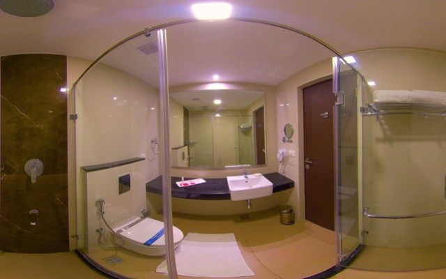 Hotel Blossoms