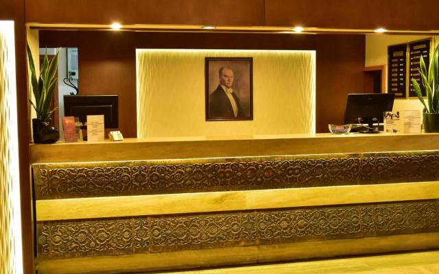 Gur Kent Hotel