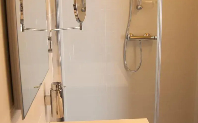Terra Ferma Rooms & More