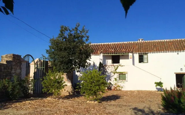 Chalet With 3 Bedrooms in Almodovar Del Río, With Enclosed Garden