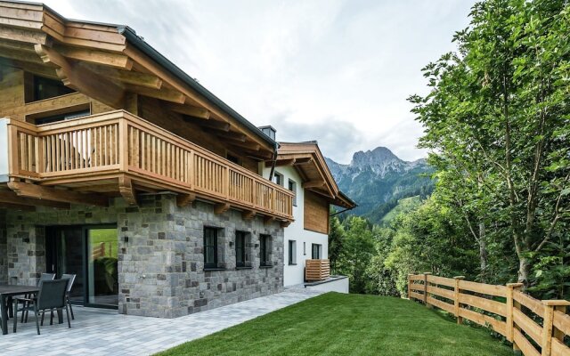 Luxury Chalet In Leogang With A View Of The Mountains