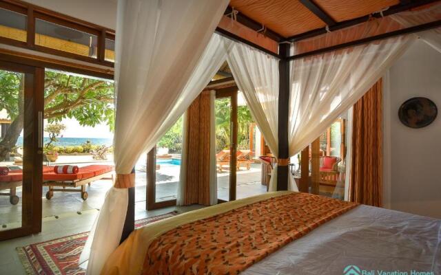 Villa Kamboja - Intimate Luxury Lovina Beach Villa